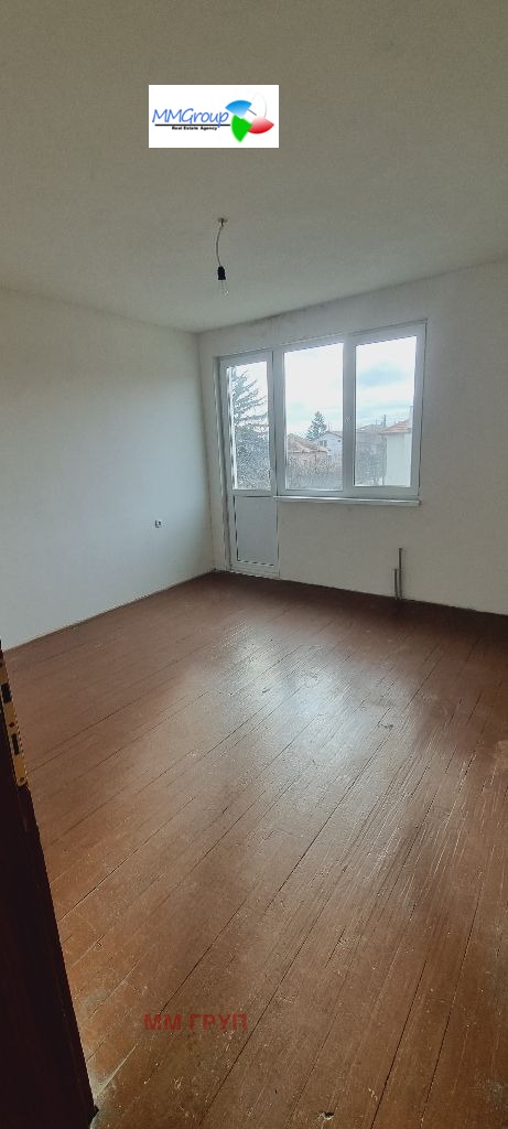 Продава ЕТАЖ ОТ КЪЩА, гр. София, Бенковски, снимка 5 - Етаж от къща - 52733203