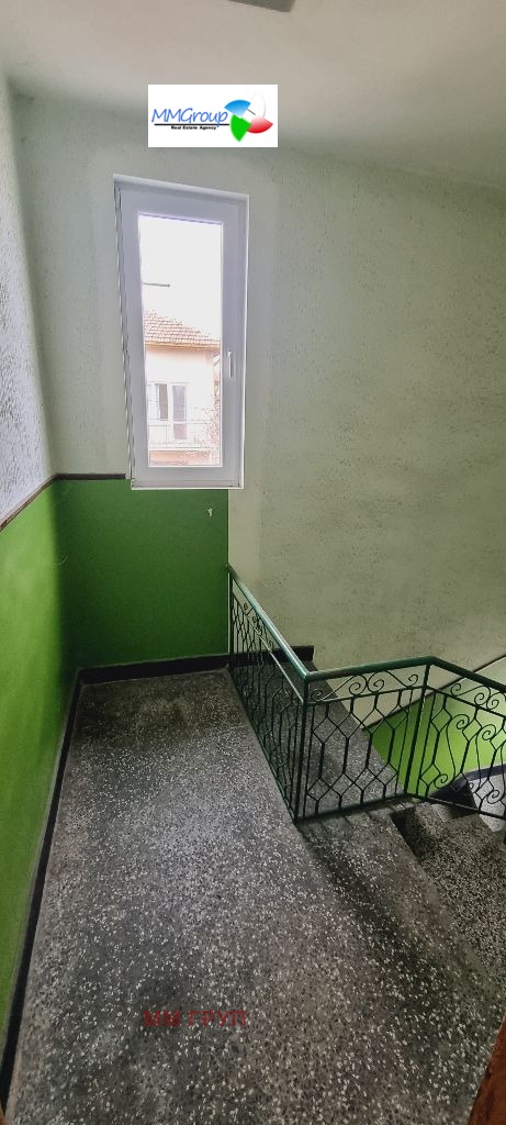 Продава ЕТАЖ ОТ КЪЩА, гр. София, Бенковски, снимка 8 - Етаж от къща - 52733203