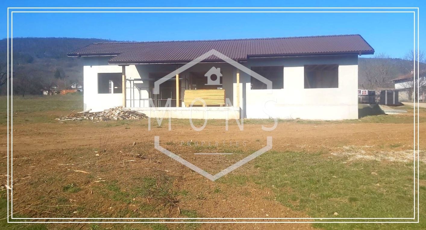 Продава КЪЩА, гр. Севлиево, област Габрово, снимка 2 - Къщи - 53231631