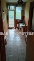 Продава МНОГОСТАЕН, гр. София, Света Троица, снимка 5