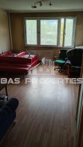 Продава МНОГОСТАЕН, гр. София, Света Троица, снимка 3
