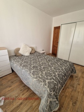 1 chambre Briz, Varna 9