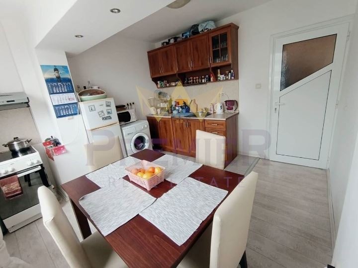 Продава 2-СТАЕН, гр. Бургас, Славейков, снимка 5 - Апартаменти - 53108157