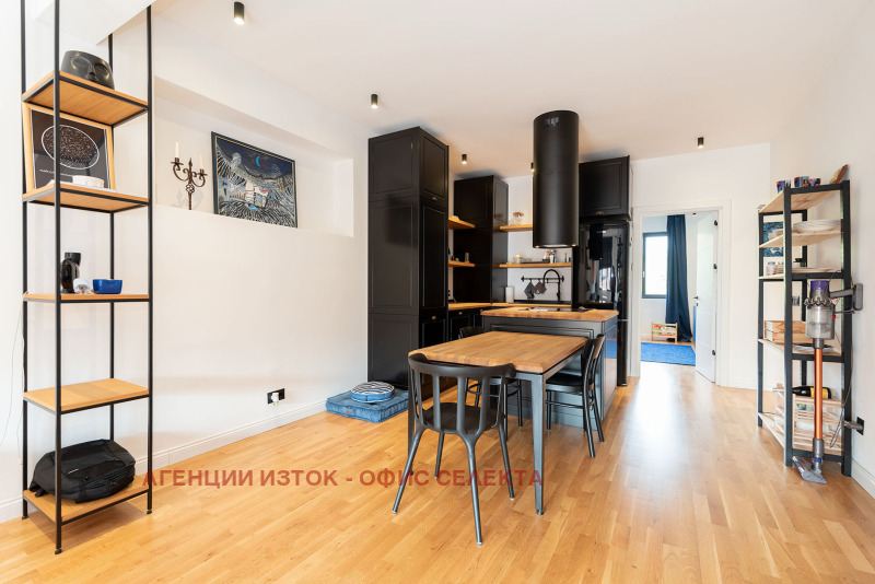 Te koop  2 slaapkamers Sofia , Tsentar , 100 m² | 90516727