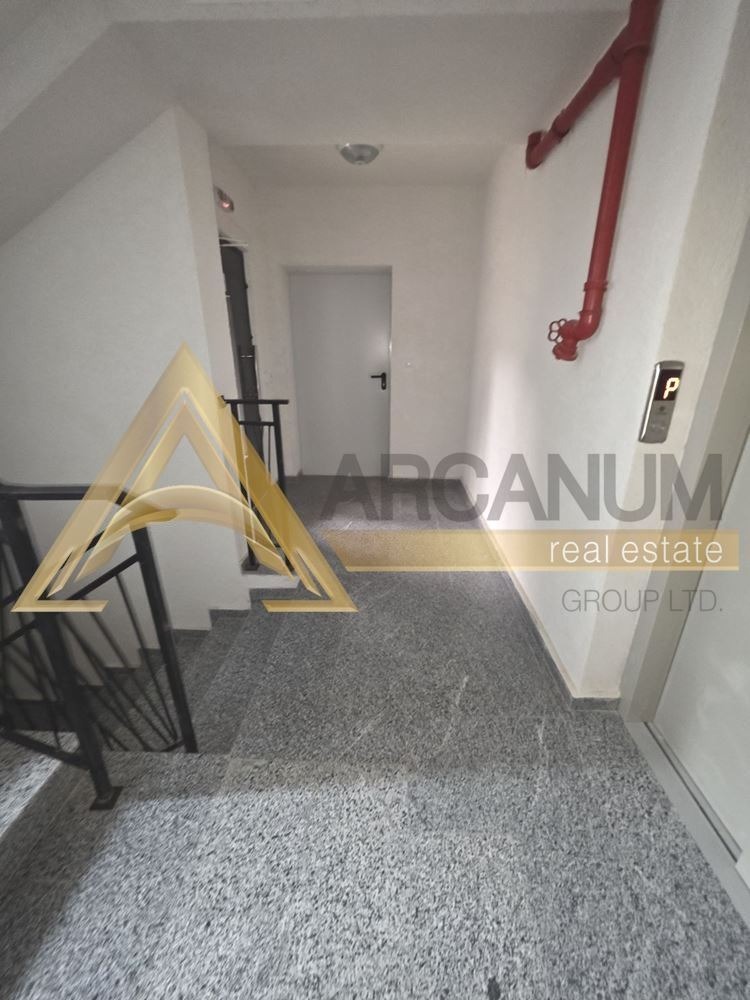 Продава ОФИС, гр. Варна, ЖП Гара, снимка 6 - Офиси - 56719573