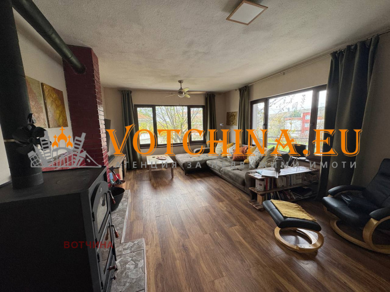 Продава КЪЩА, с. Юнец, област Варна, снимка 2 - Къщи - 52647703