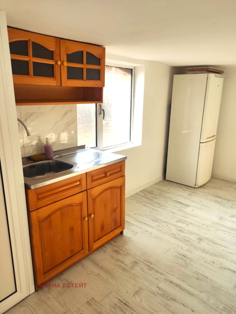 Продава КЪЩА, с. Покрайна, област Видин, снимка 10 - Къщи - 52894836