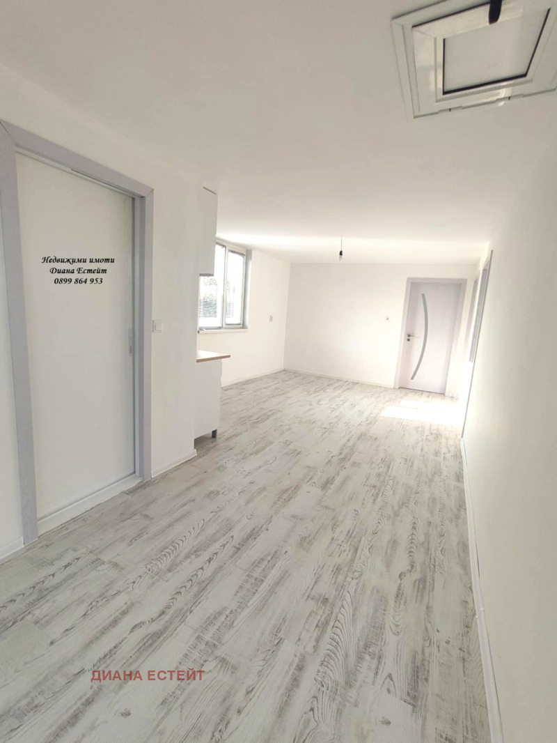 Продава КЪЩА, с. Покрайна, област Видин, снимка 2 - Къщи - 52894836