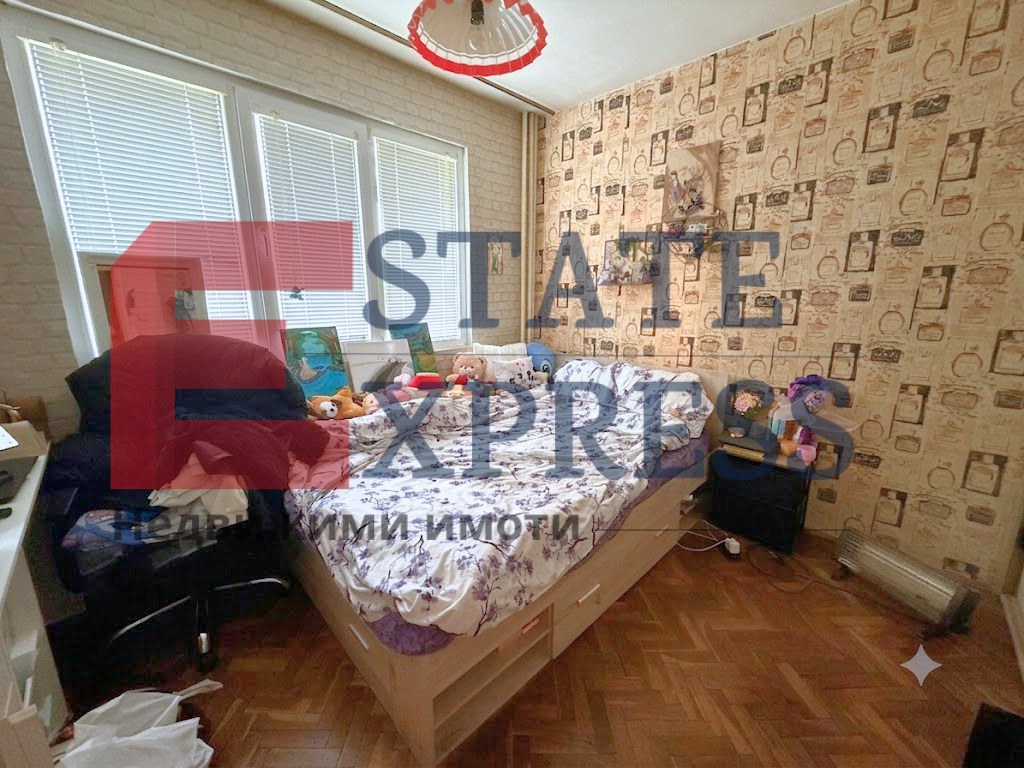Продава 3-СТАЕН, гр. София, Бъкстон, снимка 2 - Апартаменти - 55325096
