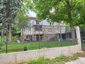 Hus Golv Bojana, Sofia