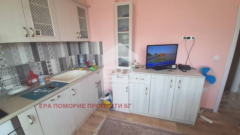 Продава 3-СТАЕН, гр. Поморие, област Бургас, снимка 5 - Aпартаменти - 47421007