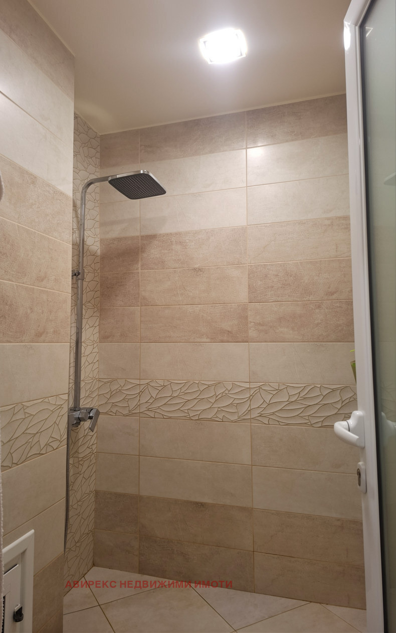 Продава 4-СТАЕН, гр. Пловдив, Тракия, снимка 15 - Апартаменти - 55938404