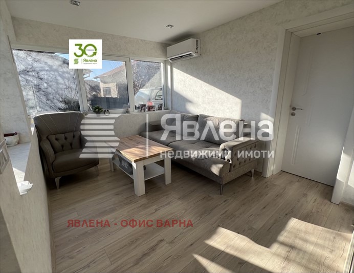 Продава КЪЩА, гр. Варна, м-т Долна Трака, снимка 2 - Къщи - 49263918