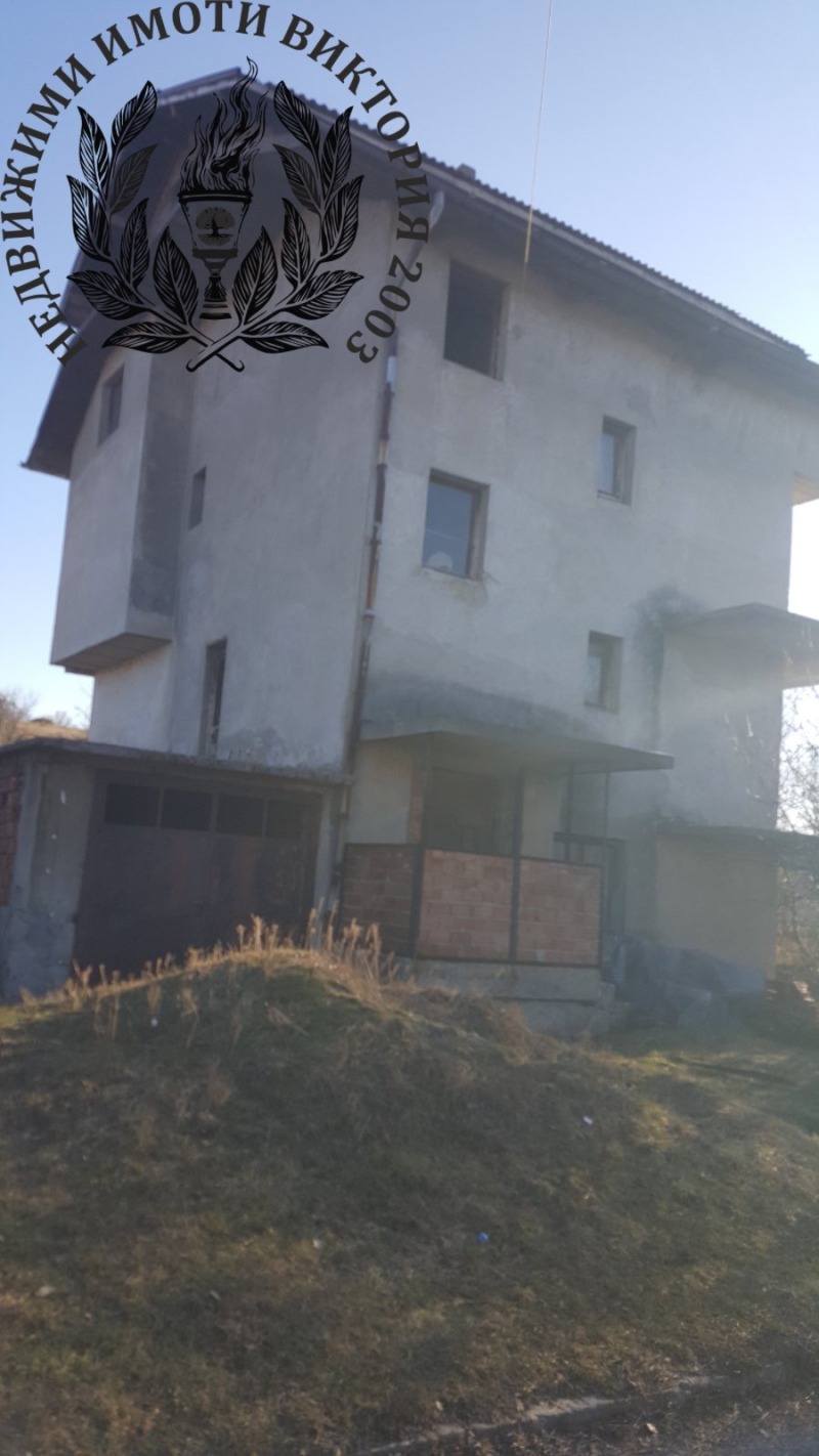 Продава КЪЩА в област Перник, с. Дивотино - 240 кв.м / 100 000 € » 195 583.00 лв., НЕДВИЖИМИ ИМОТИ ВИКТОРИЯ 2003