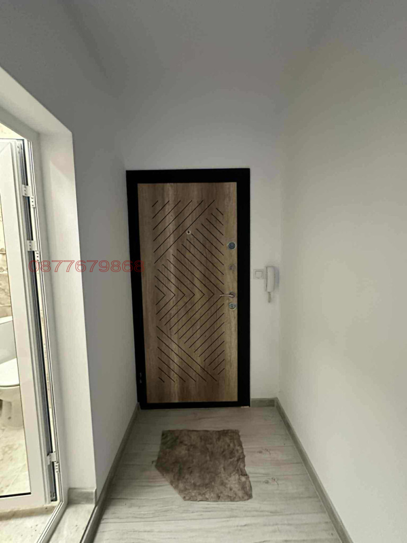 Продава 3-СТАЕН, гр. Нови пазар, област Шумен, снимка 2 - Апартаменти - 52785613