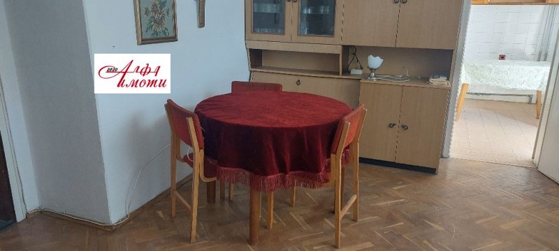 Продава  Многостаен град Шумен , Център , 125 кв.м | 73389938 - изображение [6]