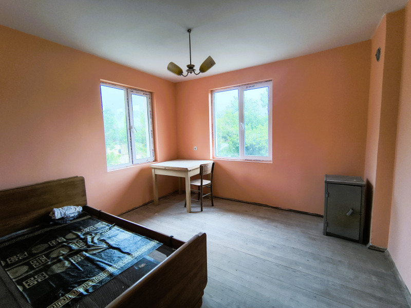 Продава КЪЩА, с. Косарка, област Габрово, снимка 2 - Къщи - 53371335