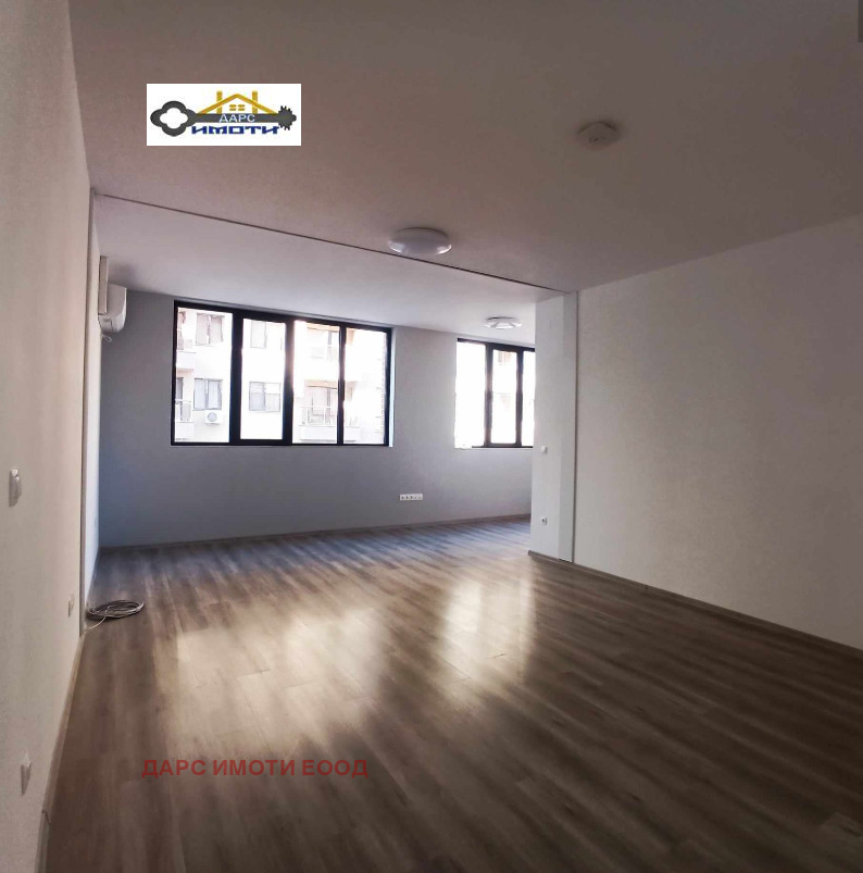 À venda  2 quartos Plovdiv , Hristo Smirnenski , 132 m² | 81198614 - imagem [2]