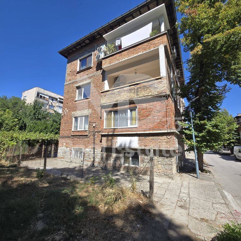 Продава  Етаж от къща град Пловдив , Младежки Хълм , 137 кв.м | 10966758 - изображение [13]