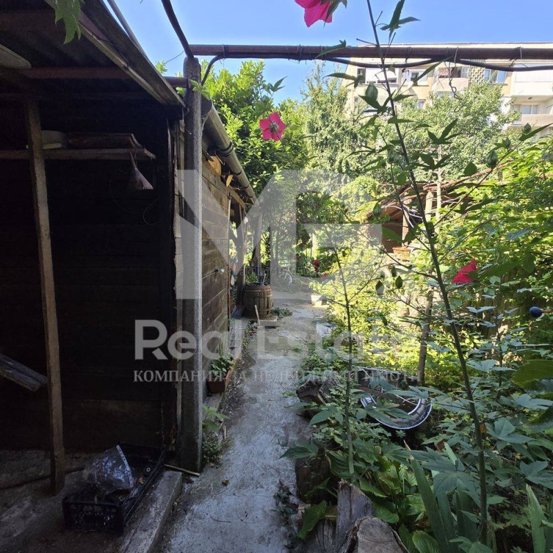 Продава  Етаж от къща град Пловдив , Младежки Хълм , 137 кв.м | 10966758 - изображение [12]