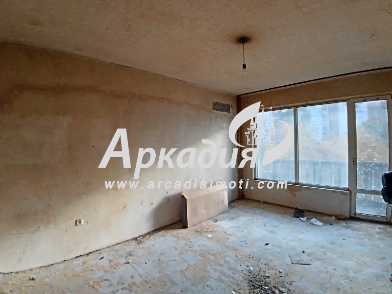 Продава  3-стаен град Пловдив , Въстанически , 85 кв.м | 91200950