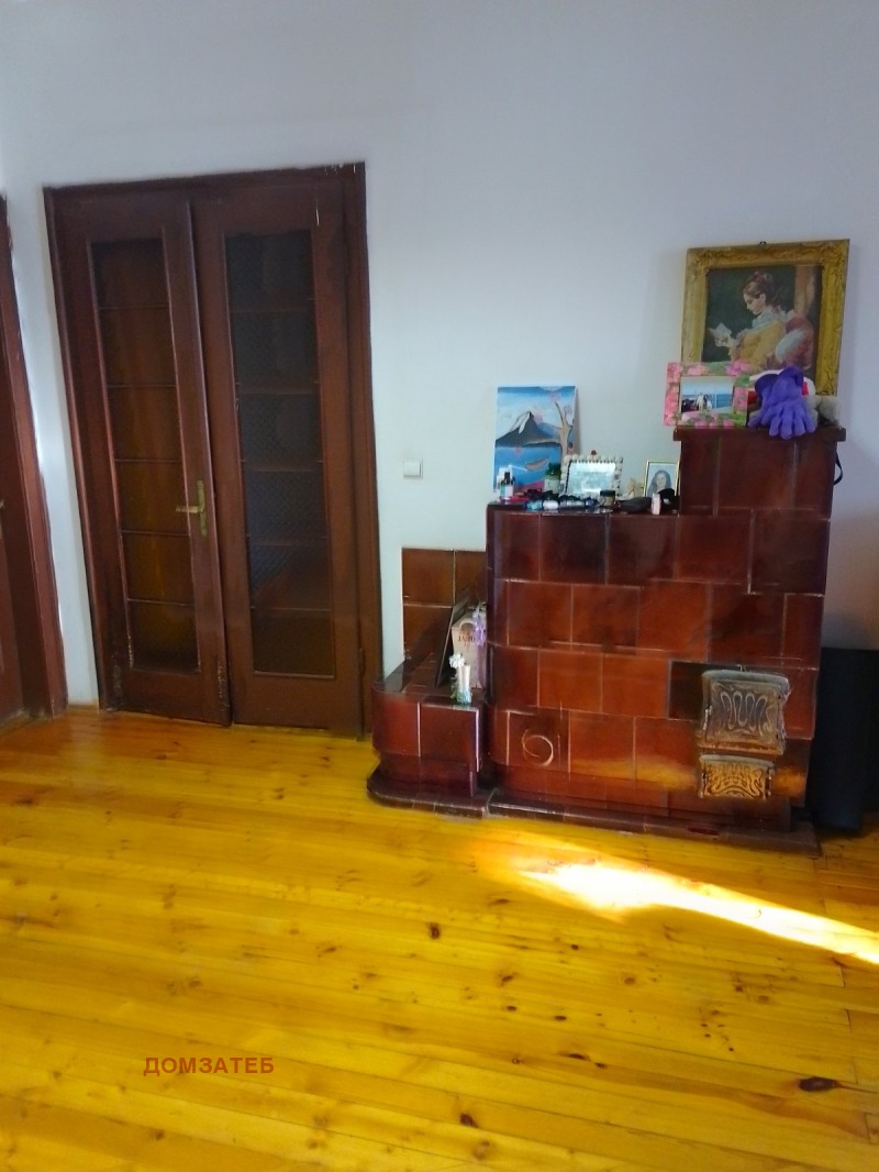 Продава МНОГОСТАЕН, гр. София, Център, снимка 2 - Апартаменти - 53316174