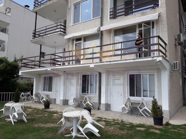 На продаж  Поверх будинку область Бургас , Свети Влас , 230 кв.м | 37104650