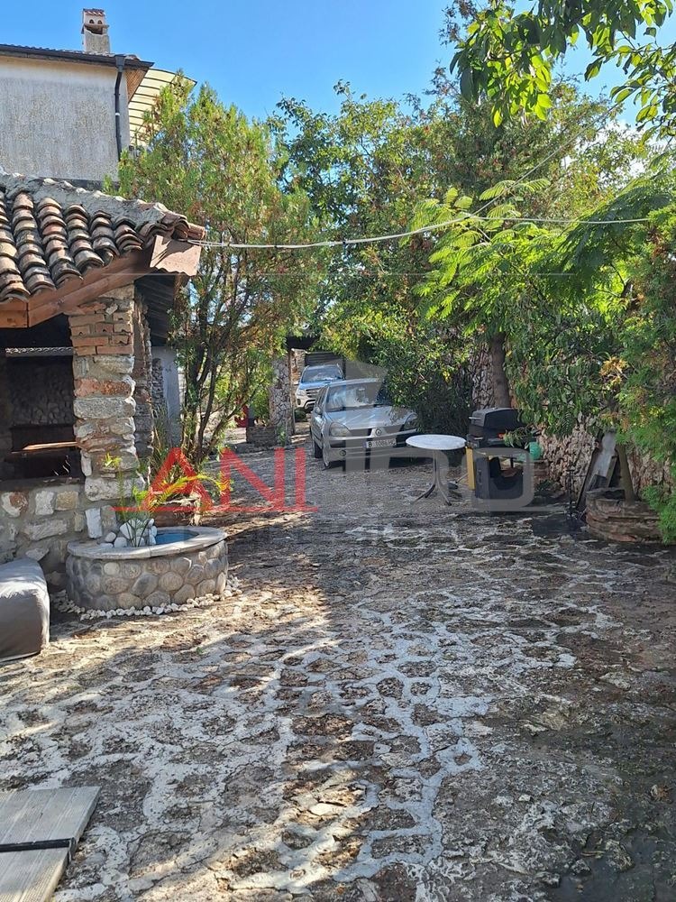 Продава КЪЩА, гр. Варна, Галата, снимка 2 - Къщи - 52225783