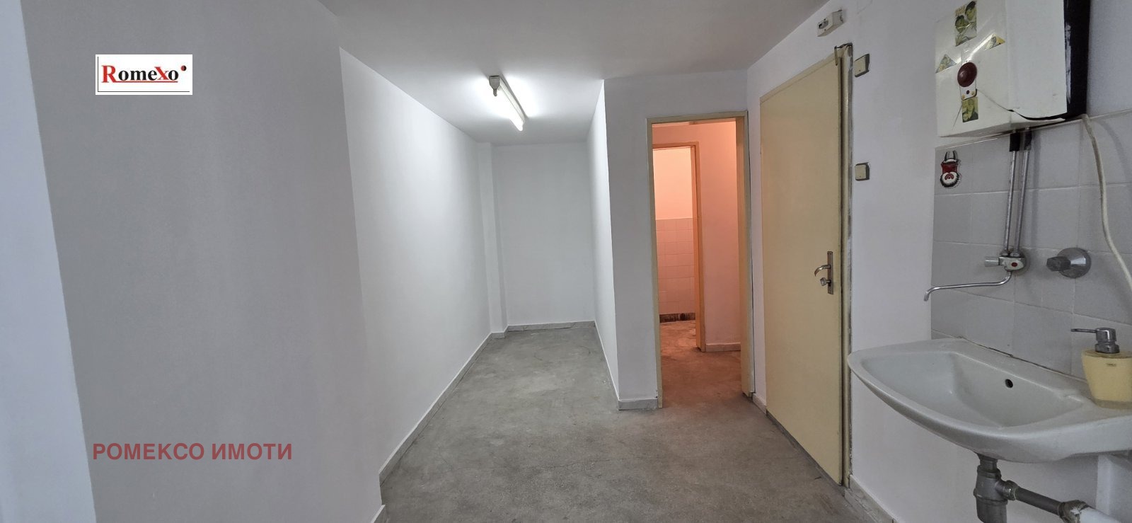 Продава ОФИС, гр. Пловдив, Кършияка, снимка 3 - Офиси - 54688873