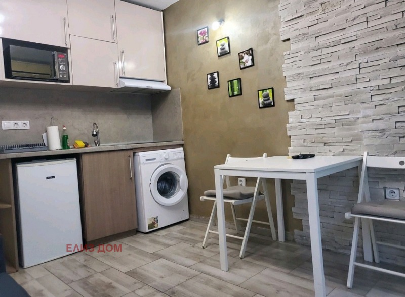 In vendita  Studio Varna , m-t Alen mak , 28 mq | 49228765