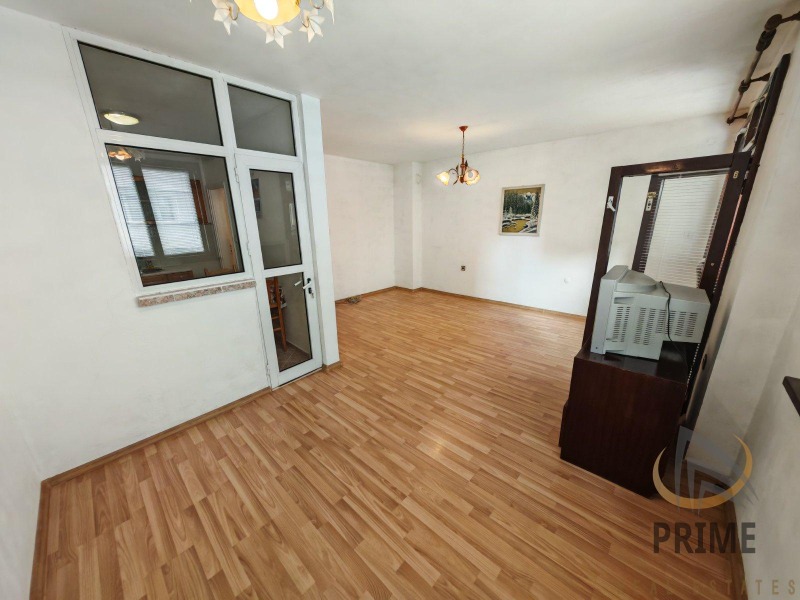 Eladó  1 hálószoba Burgas , Lazur , 67 négyzetméter | 43588100 - kép [4]