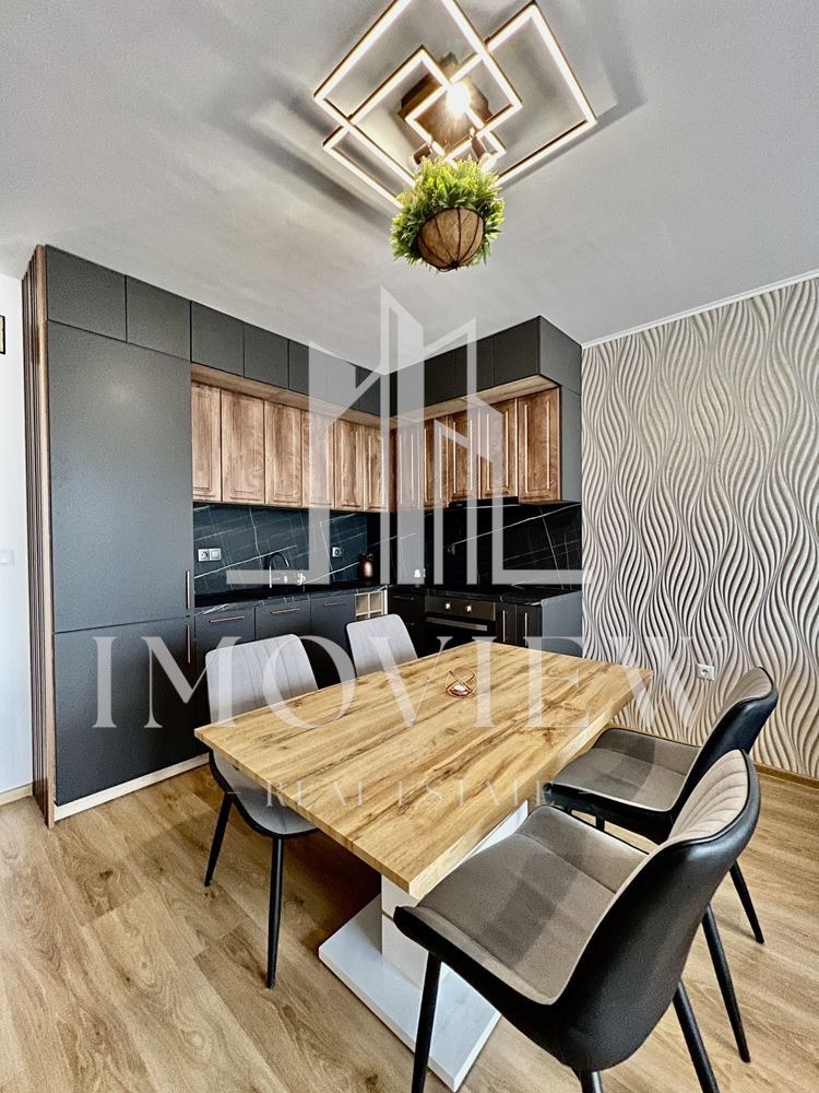 Продава 3-СТАЕН, гр. Варна, Център, снимка 3 - Апартаменти - 54236810