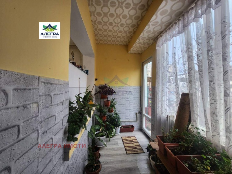 Продава ЕТАЖ ОТ КЪЩА, гр. Пазарджик, Ставропол, снимка 3 - Етаж от къща - 53021364