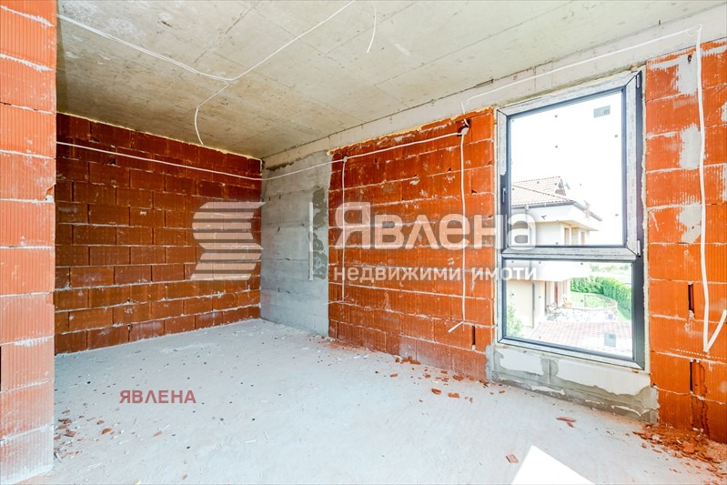 Продава КЪЩА, с. Иваняне, област София-град, снимка 12 - Къщи - 48789783