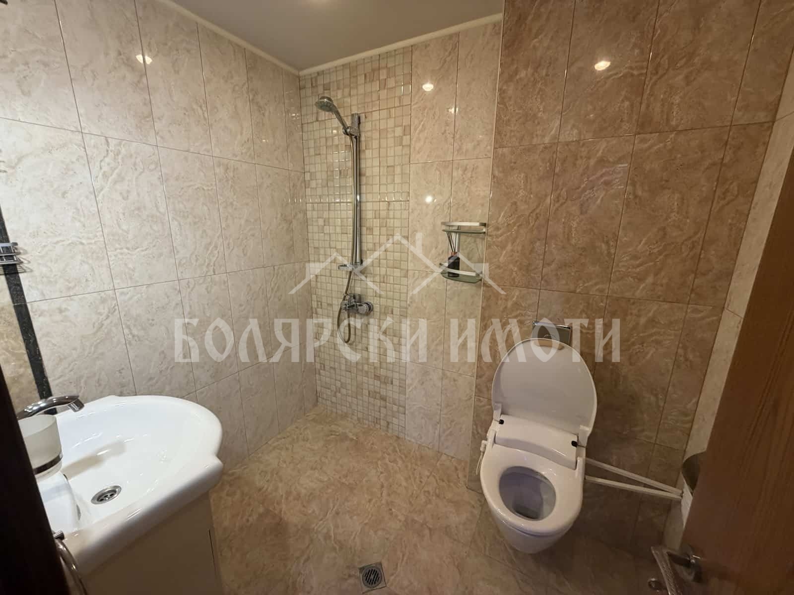 Продава 3-СТАЕН, гр. Велико Търново, Център, снимка 10 - Апартаменти - 56197059