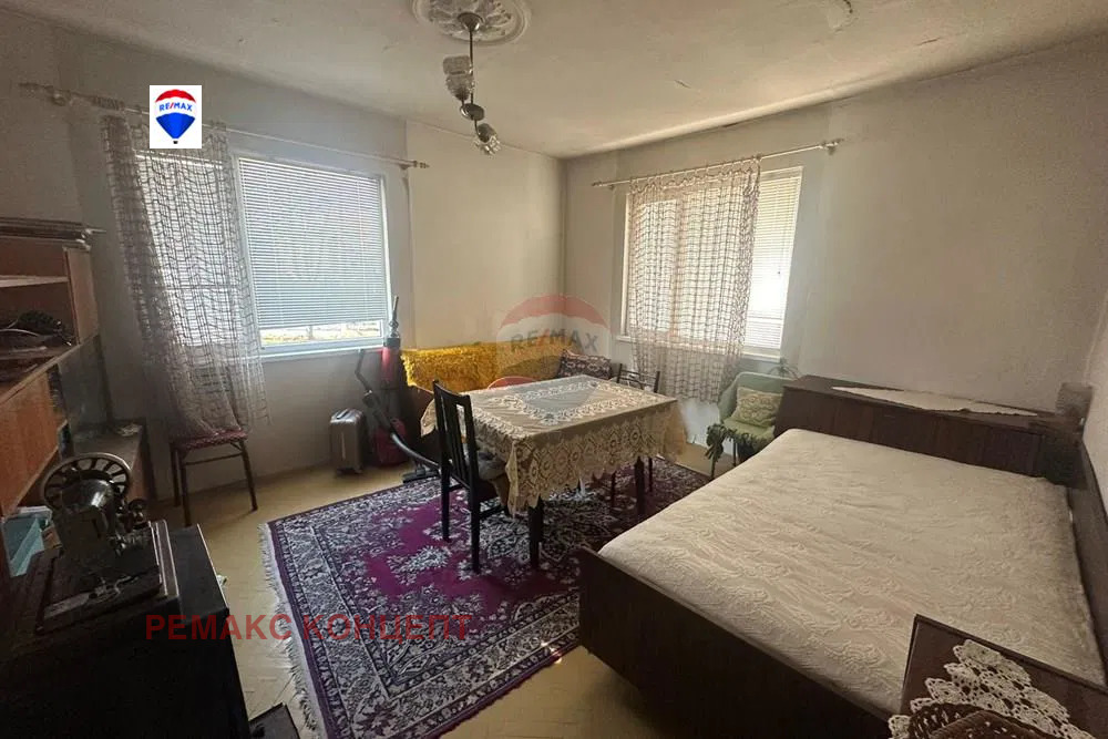 Продава КЪЩА, гр. Шумен, Военно училище, снимка 10 - Къщи - 53763763