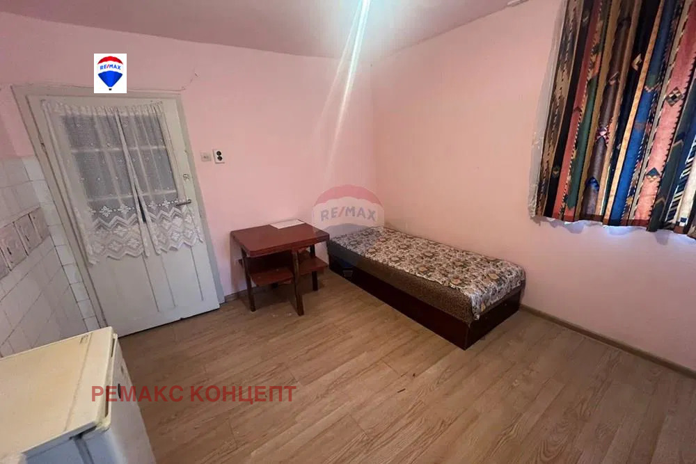 Продава КЪЩА, гр. Шумен, Военно училище, снимка 6 - Къщи - 53763763