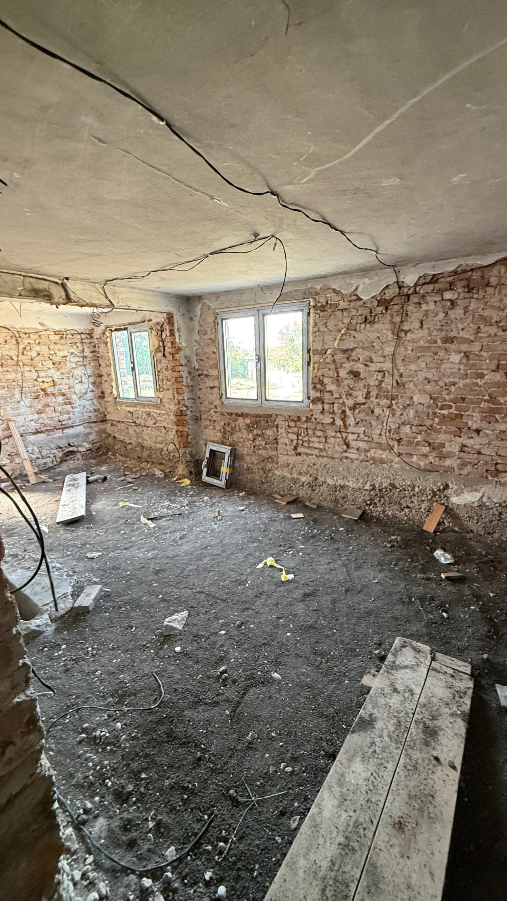 Продава КЪЩА, с. Опанец, област Плевен, снимка 9 - Къщи - 55816581