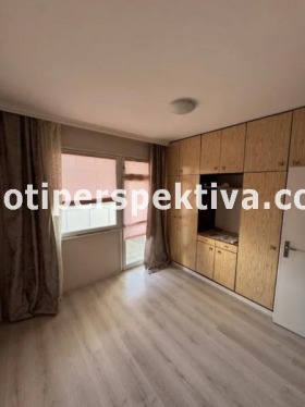 1 Schlafzimmer Kjutschuk Parisch, Plowdiw 4