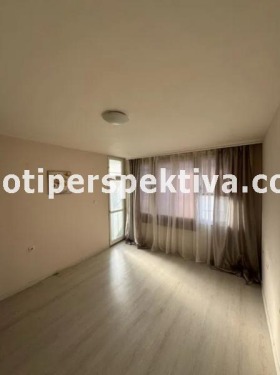 1 quarto Kiutchuk Parij, Plovdiv 2