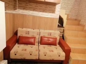 2-стаен град Варна, Лятно кино Тракия 6