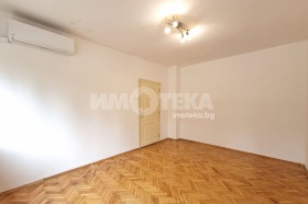 2 slaapkamers Lozenets, Sofia 7