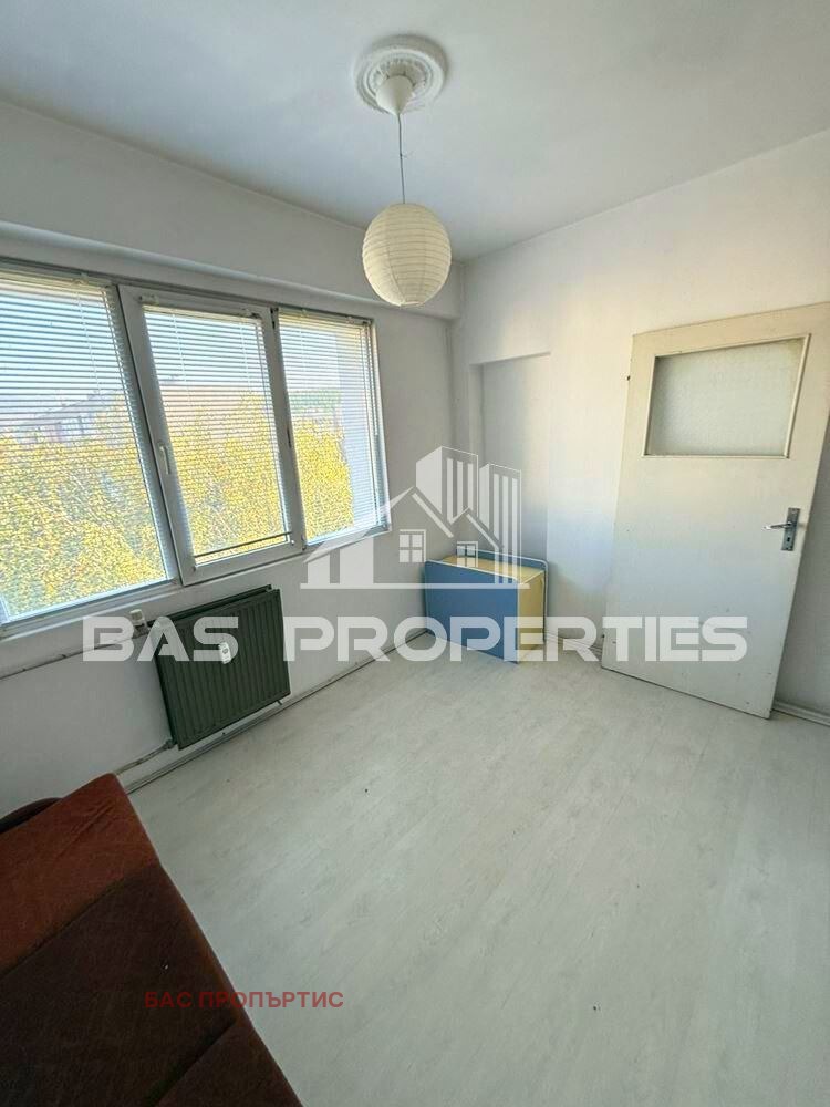 Продава  2-стаен, град Перник, Изток • 73 000 EUR • ID 33192264 — holmes.bg - [1] 