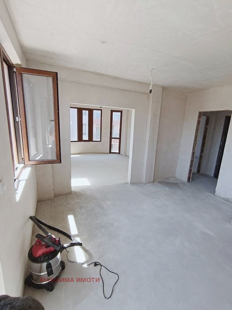 Продава МНОГОСТАЕН, гр. Поморие, област Бургас