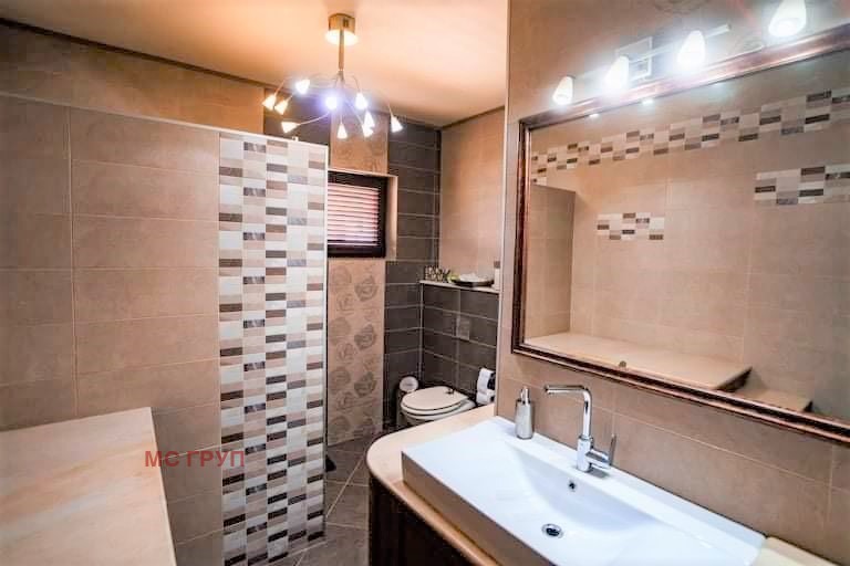 Продава КЪЩА, гр. Мартен, област Русе, снимка 15 - Къщи - 54545713