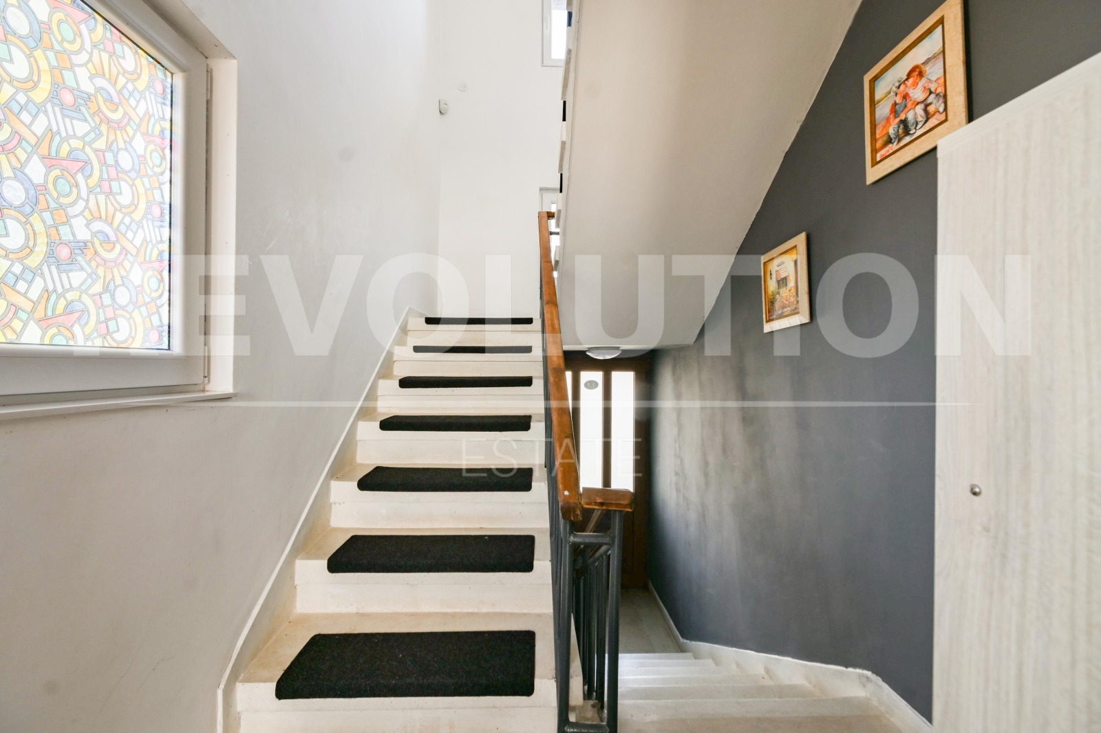 Продава КЪЩА, с. Егълница, област Перник, снимка 7 - Къщи - 54366288