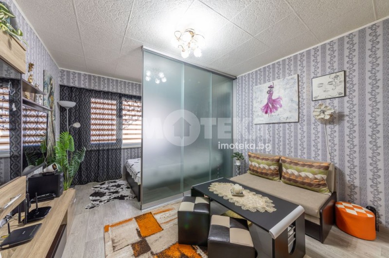 For Sale  1 bedroom Varna , Vladislav Varnenchik 1 , 46 sq.m | 92184401