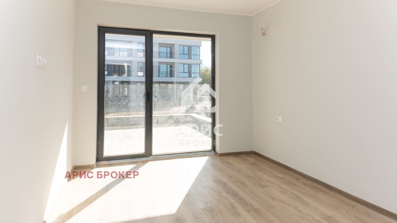 Na prodej  2 ložnice Plovdiv , Ostromila , 143 m2 | 19362545 - obraz [3]