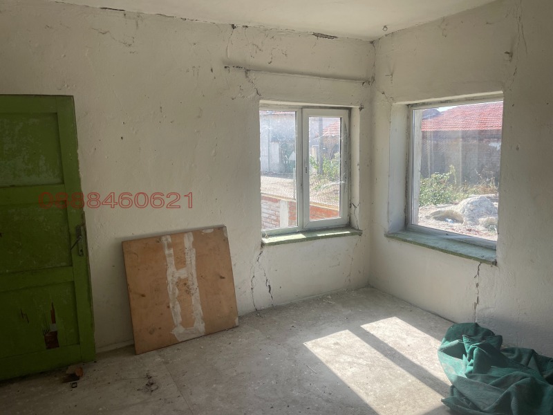 Продава КЪЩА, с. Свирково, област Хасково, снимка 3 - Къщи - 52788530