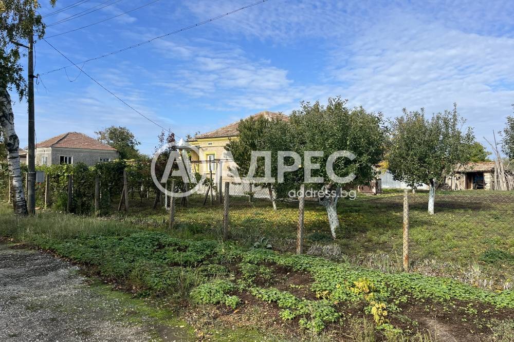 Продава КЪЩА, с. Дропла, област Добрич, снимка 3 - Къщи - 54558086